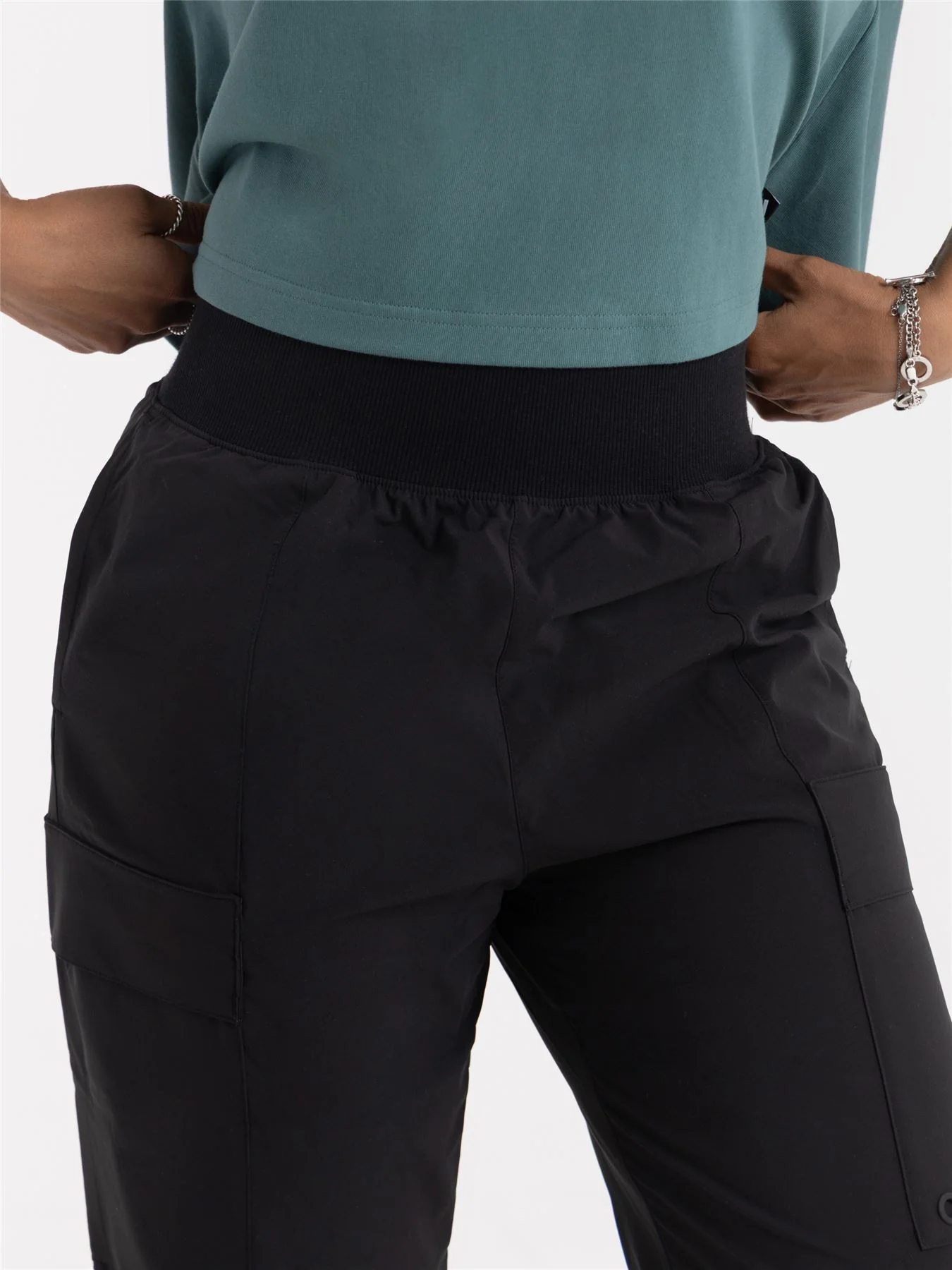 Beyond The Course Twistweave Lined Cargo Trousers Black - Image 5