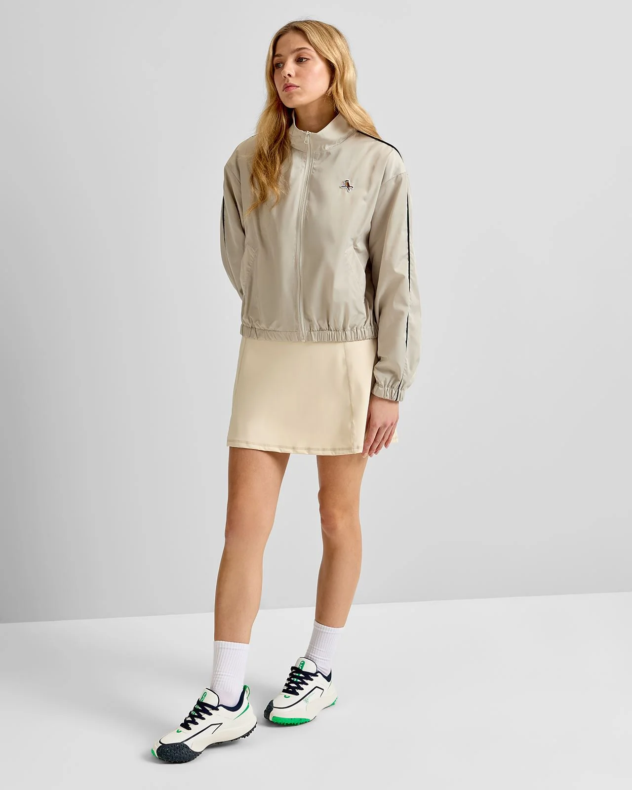 Breaker Jacket Beige - Image 3