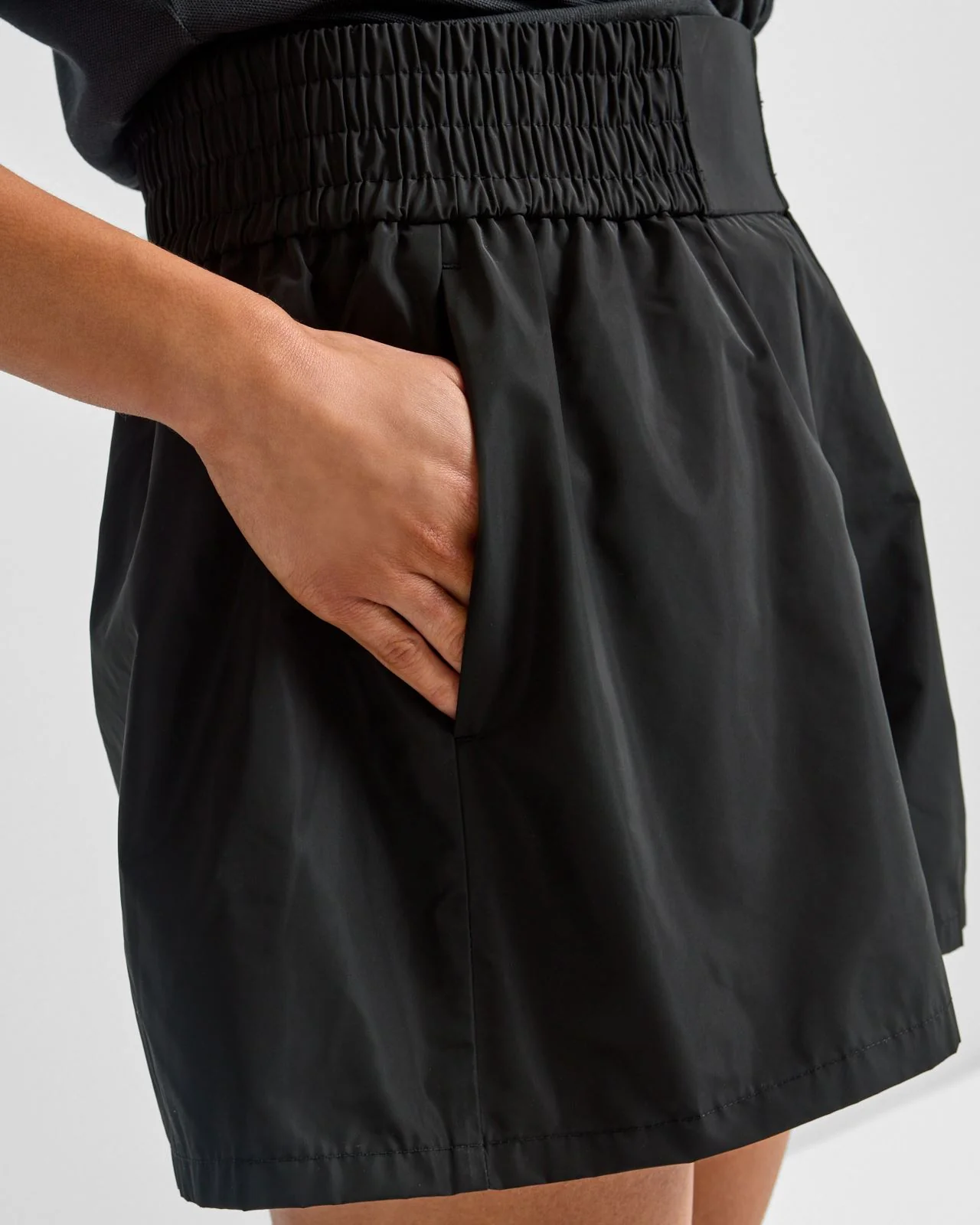 Casey Shorts Black - Image 6