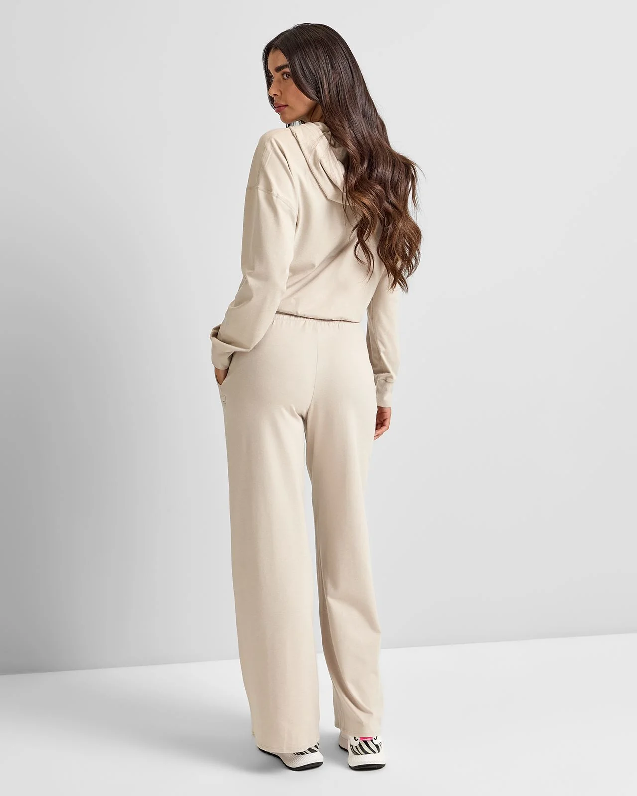Halo Essential Wideleg Joggers Ecru Heather - Image 4