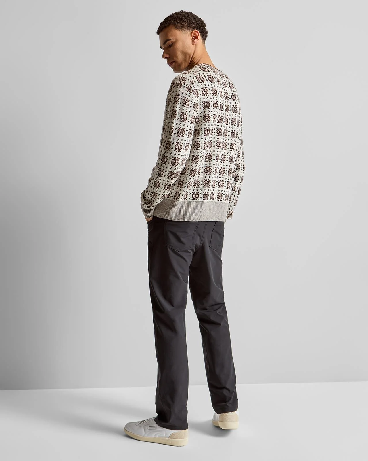 Knit Crewneck Cream - Image 4