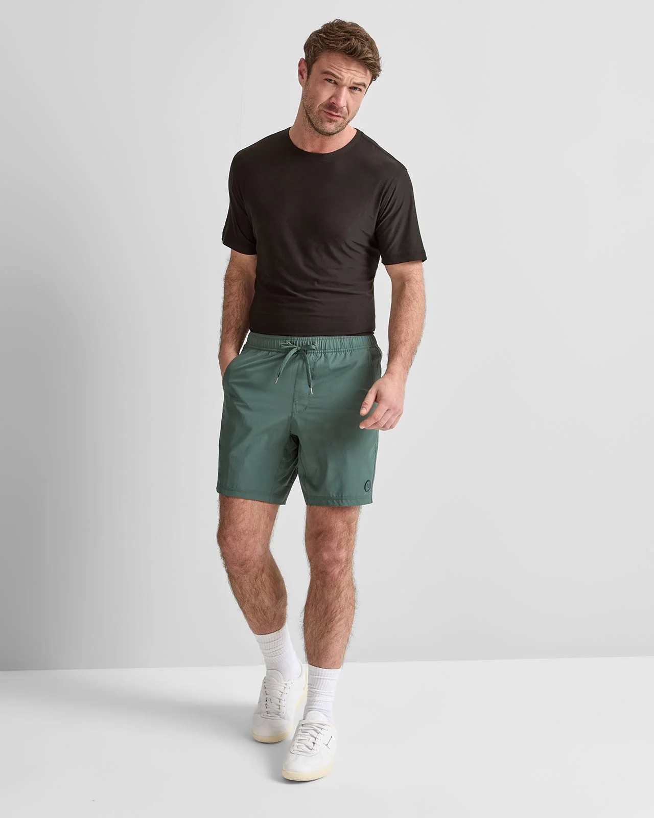 Kore 7-Inch Lined Short Agate Green Tonal - Image 3
