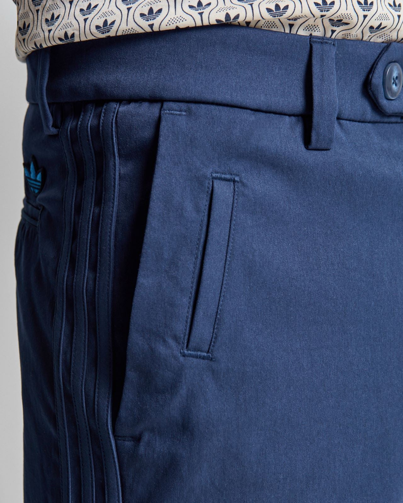 Originals Twistweave Shorts Night Indigo - Image 6