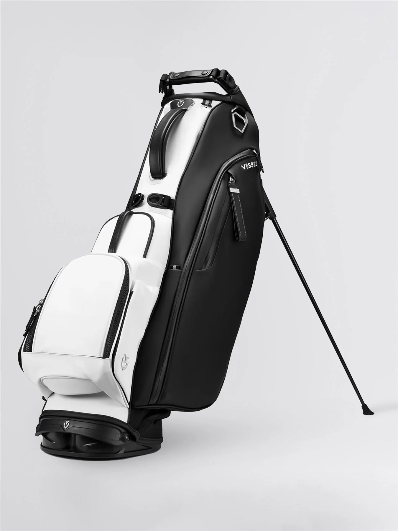Player V 6-Way Stand Bag Tuxedo