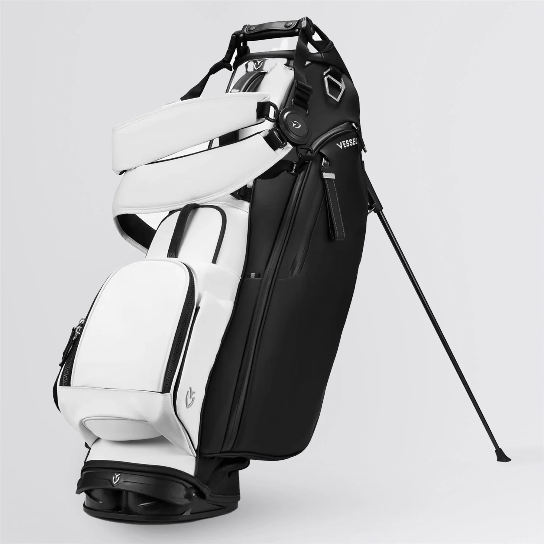 Player V 6-Way Stand Bag Tuxedo - Image 4