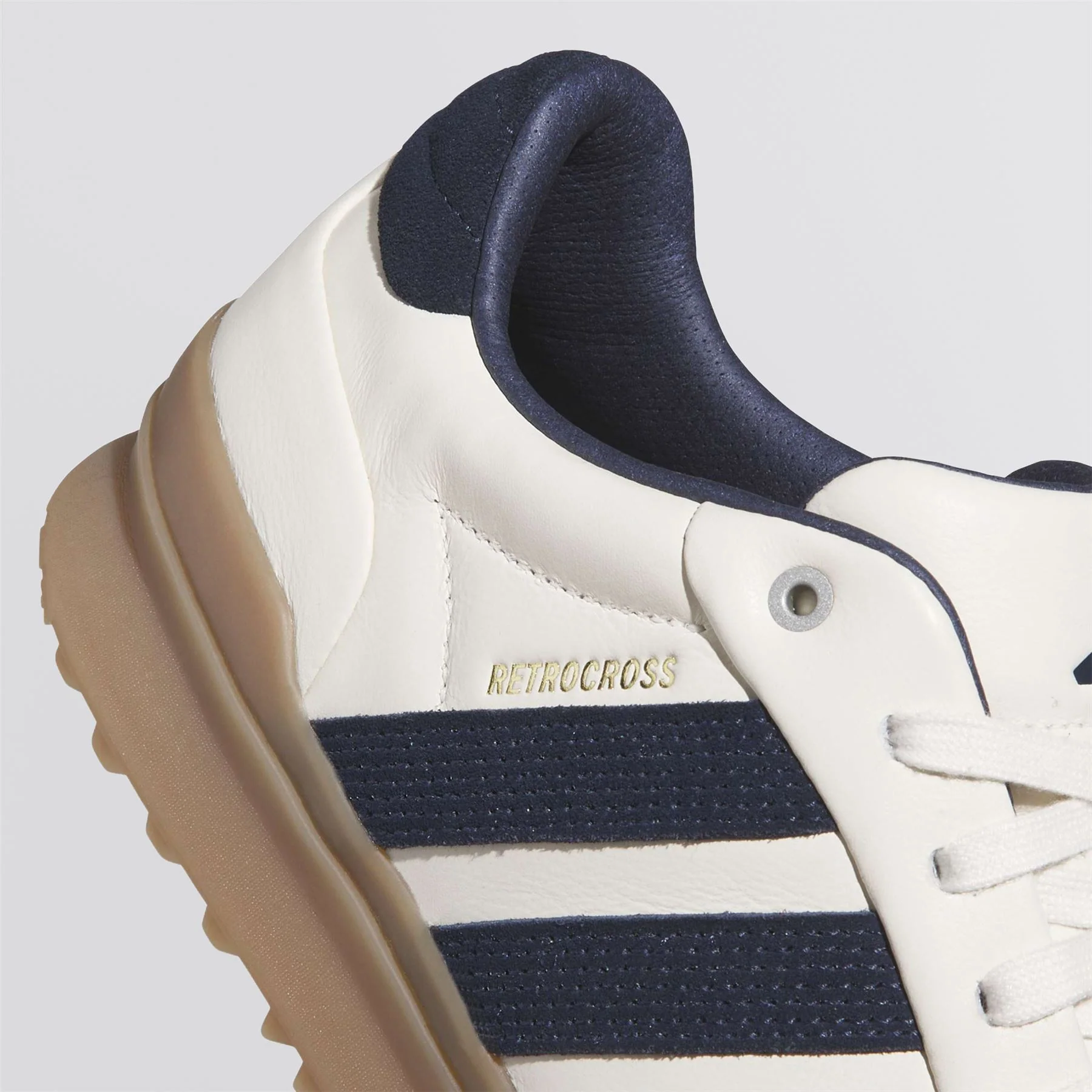 RETROCROSS Gripmore Spikeless Golf Shoes Chalk White/Collegiate Navy/Gum - Image 6