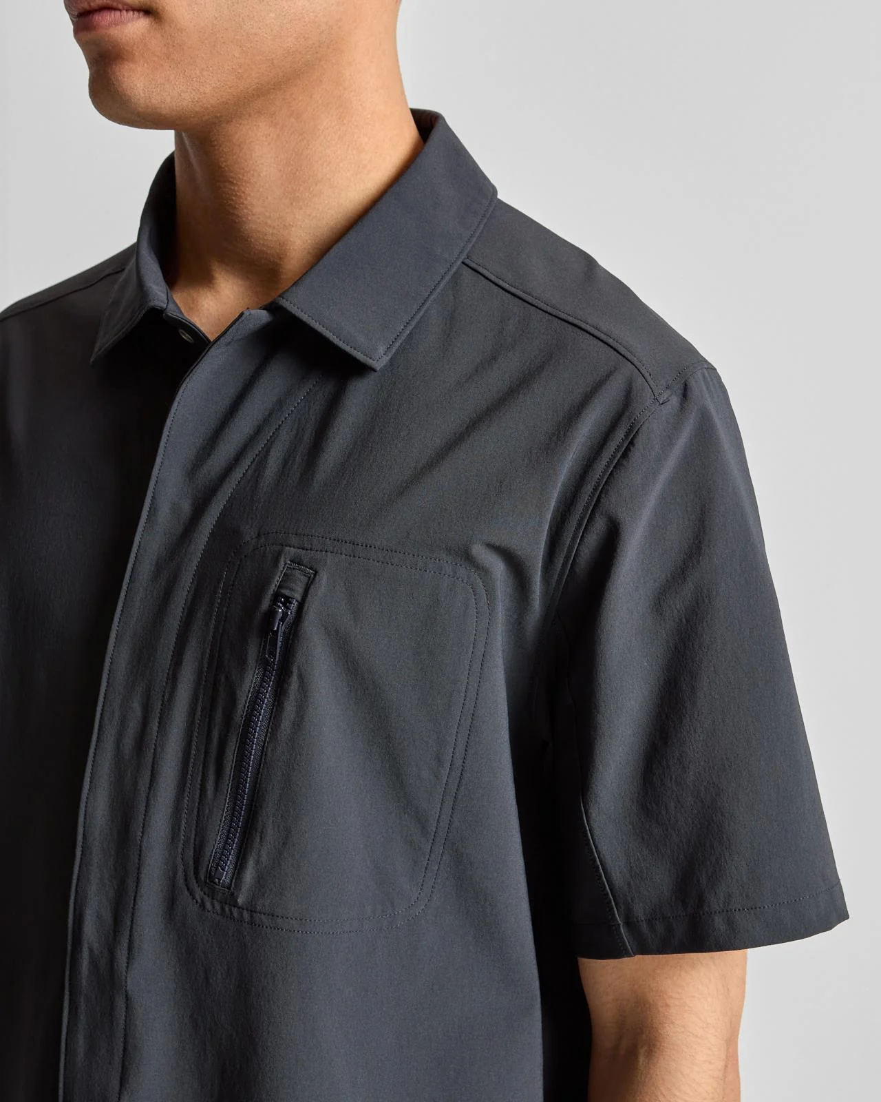 Signature Short Sleeve Shirt Black - Image 5