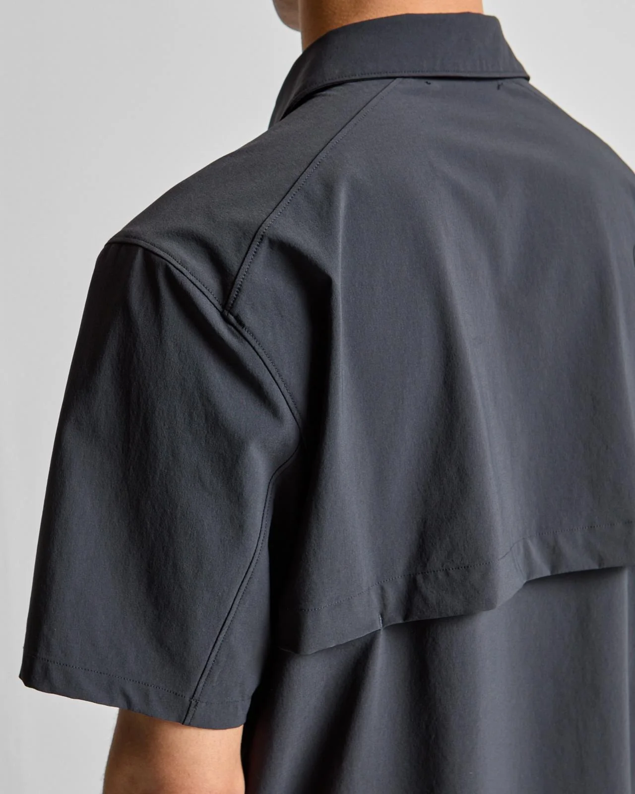 Signature Short Sleeve Shirt Black - Image 6
