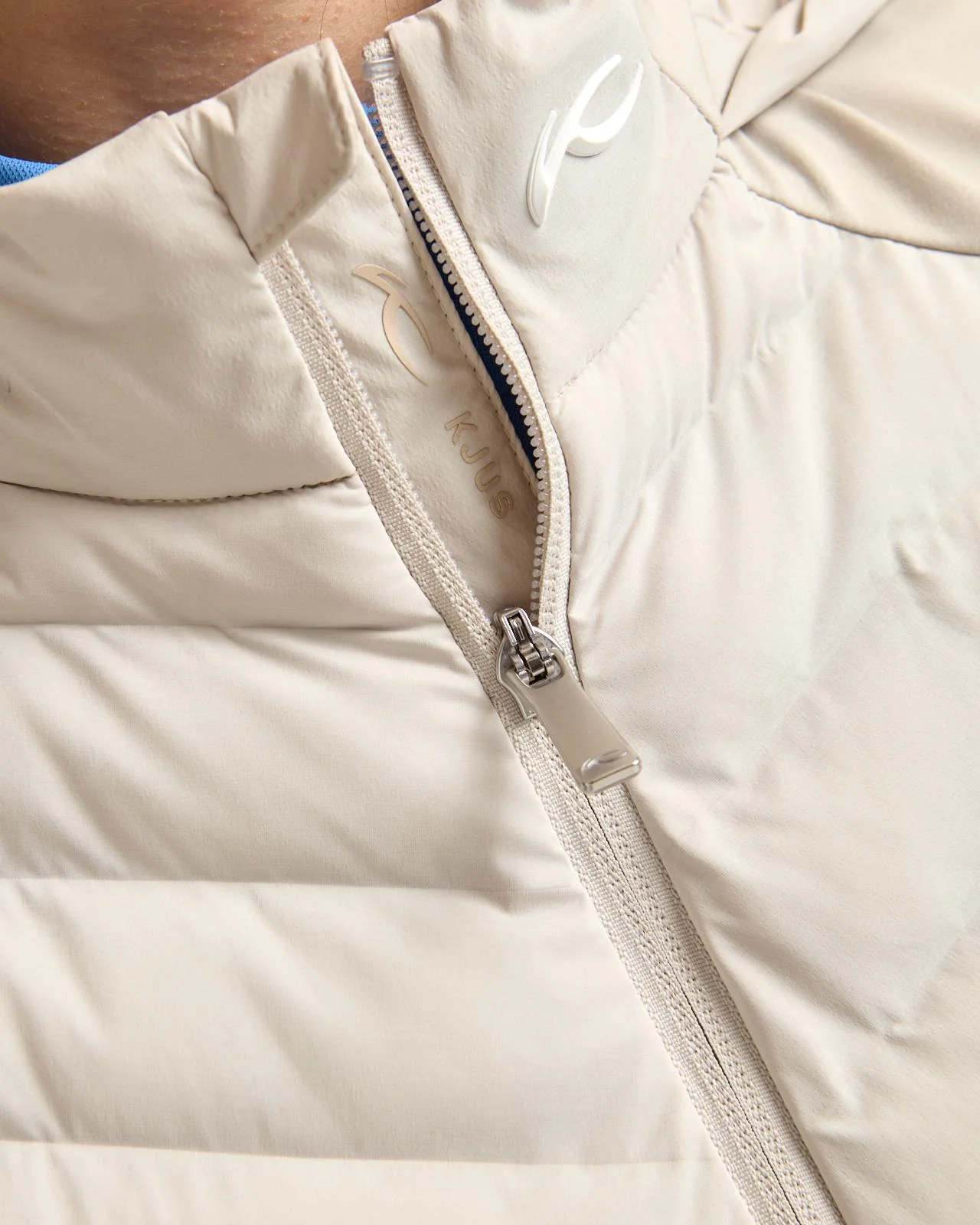 Sundance Hooded Gilet Oyster - Image 6