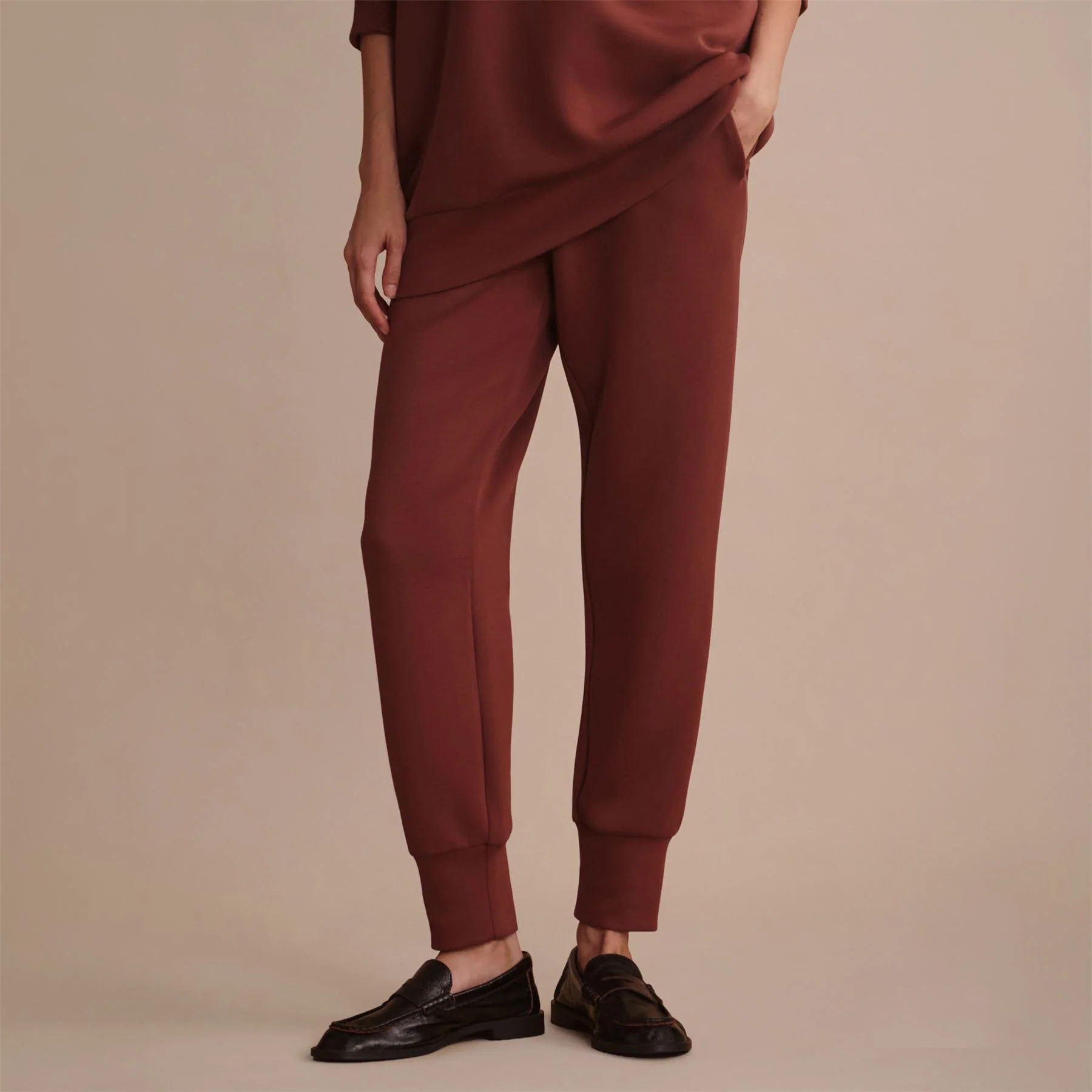 The Slim 27.5 Inch Cuff Pants Cinnamon