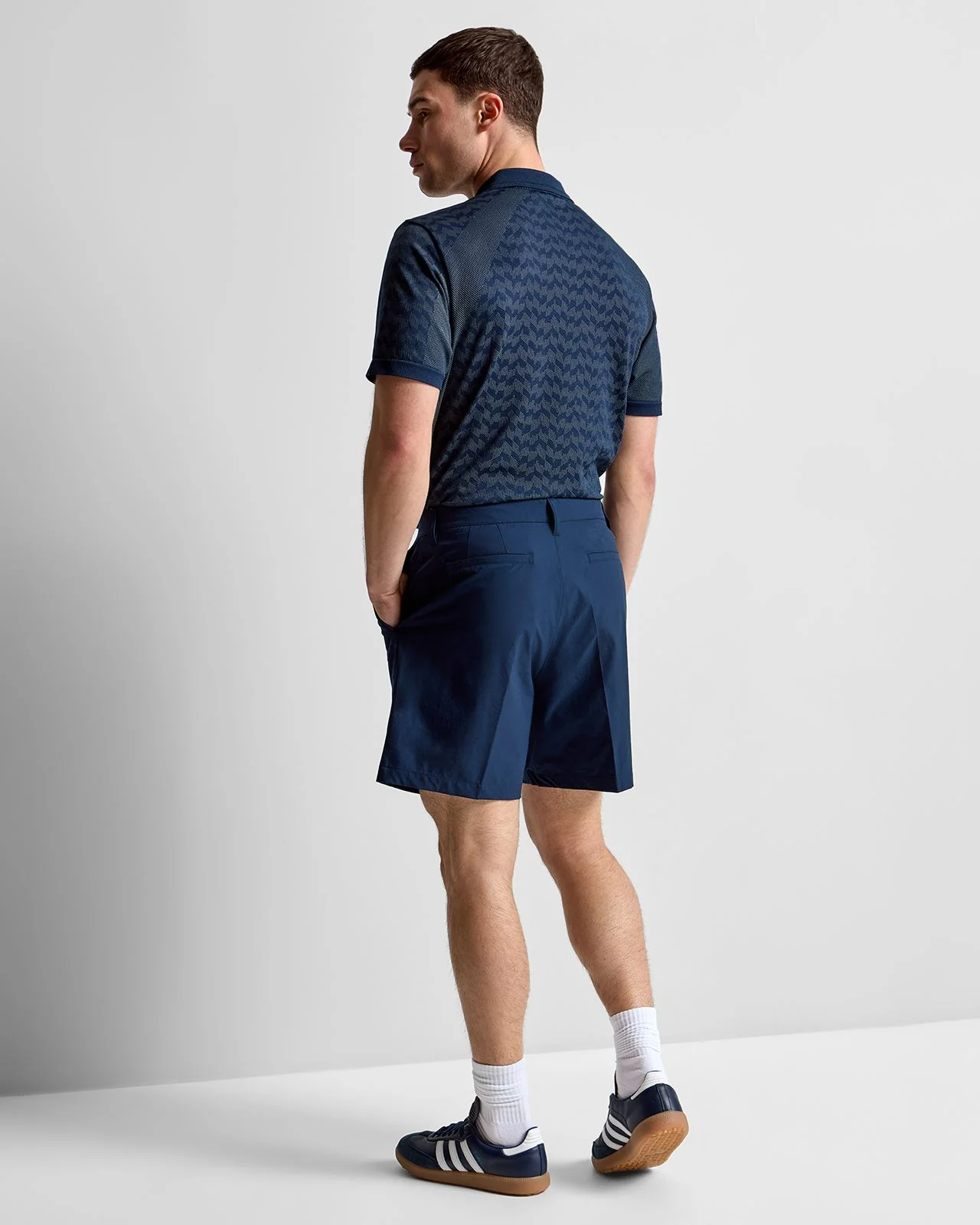 Ultimate365+ 7-Inch Shorts Collegiate Navy - Image 4