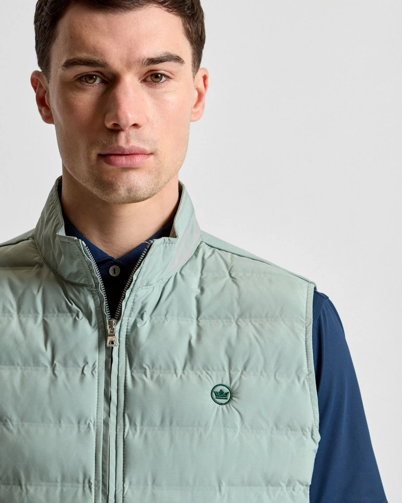 Winsome Hybrid Gilet Willow - Image 5